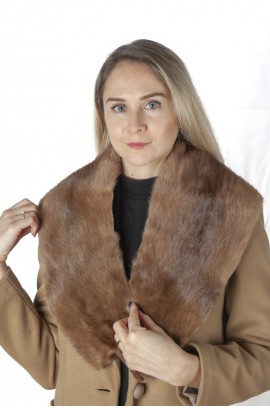 Light brown mink fur collar